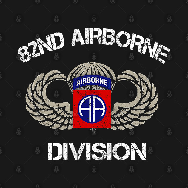 Discover US Army 82nd AIRBORNE Division Veteran Vintage - Veterans Day Gift - 82nd Airborne Division Veteran Flag - T-Shirt