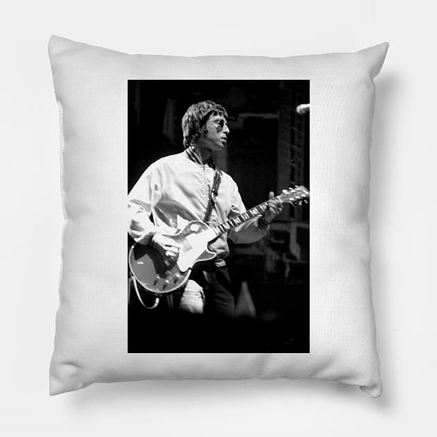 Noel Gallagher Reading Rock Festival Pillow by Andy Evans Photos