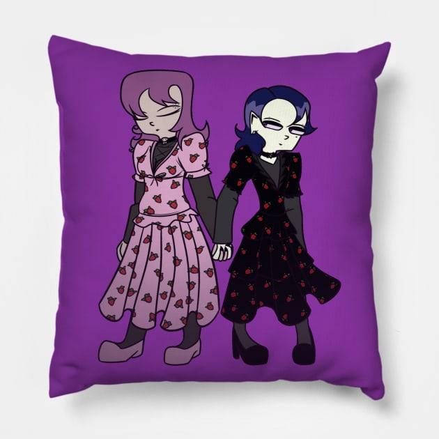 Strawberry lesbialiens Pillow by Lbely