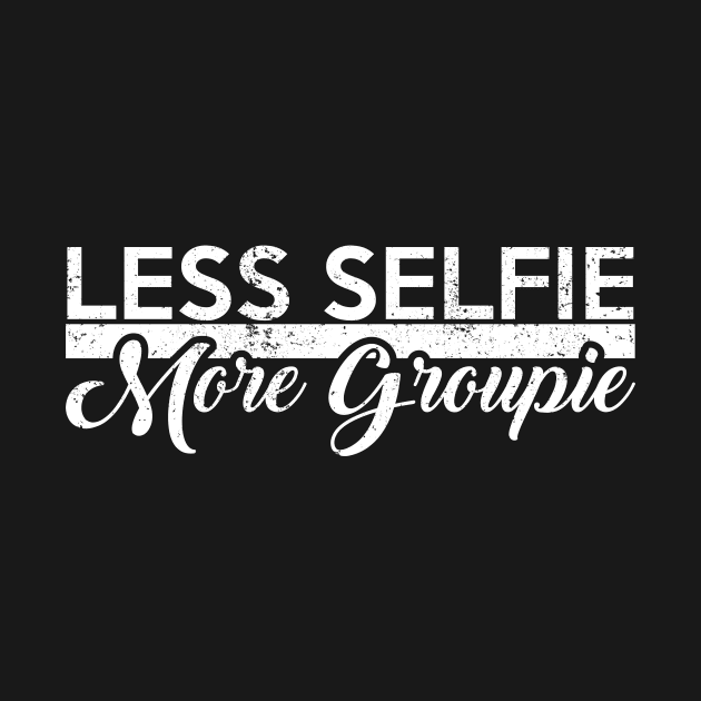 Less selfie more groupie by RedSheep