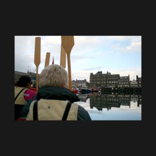 In Kirkwall harbour T-Shirt