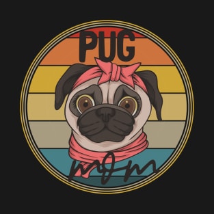 Pug mom T-Shirt