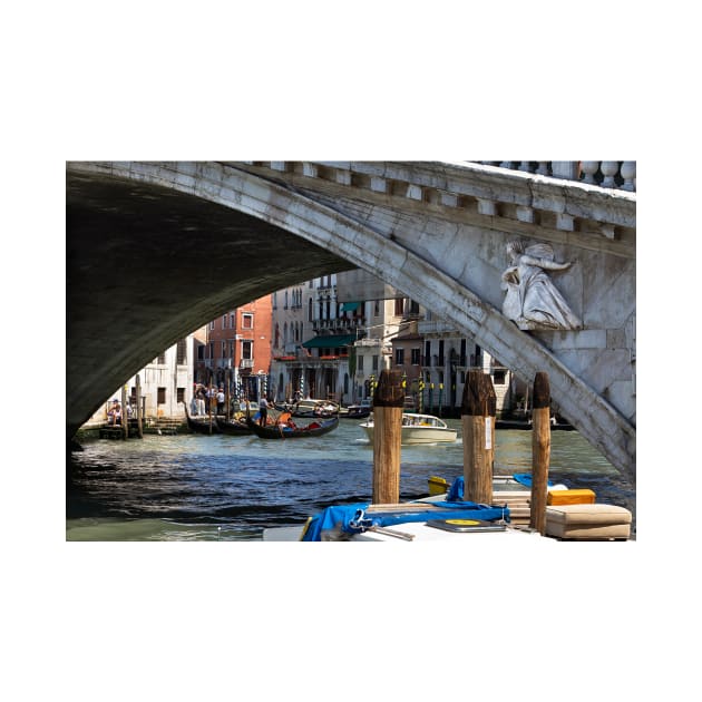 Under the Rialto Bridge by Violaman