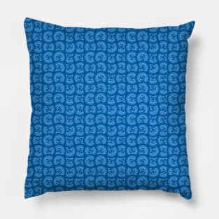 Retro Inspired D20 Circles Seamless Pattern - Blue Pillow