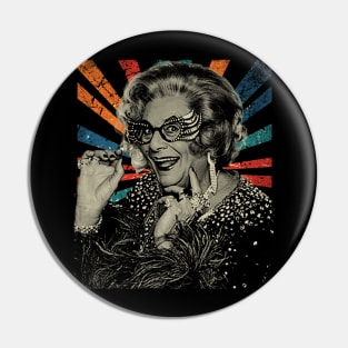 Dame Edna, - Everage, sketc vintage Pin