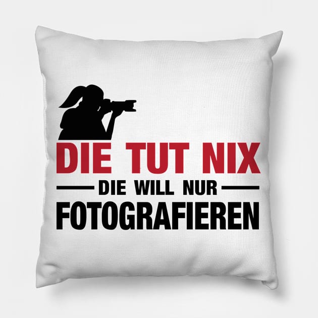 Die tut nix fotografieren (1) Pillow by nektarinchen