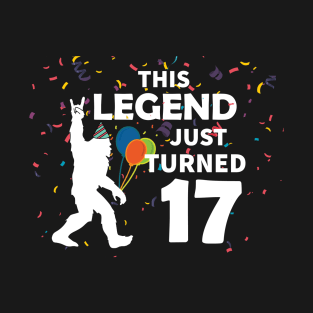 This legend just turned 17 great birthday gift idea T-Shirt