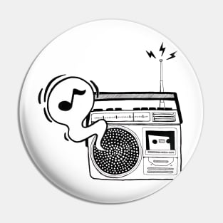 Retro radio Pin