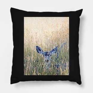 Hiding in the tall grass. Pillow