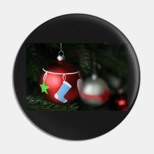 Christmas bauble with boots and star, red Pin