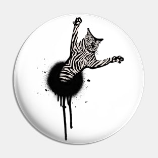 Graffiti Cat for light fabric Pin