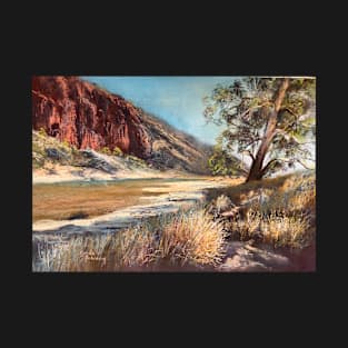 ‘Tjoritja - Glen Helen’ (West MacDonnell National Park). T-Shirt