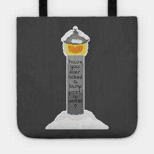 Lamp Post in Winter Tote