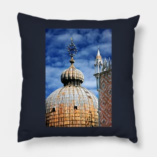 Venetian landmarks Pillow
