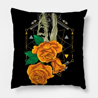 skull roses flowers Pillow