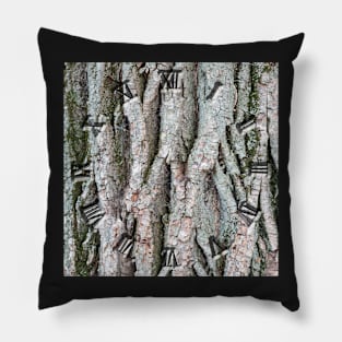 Tree bark background clock Pillow