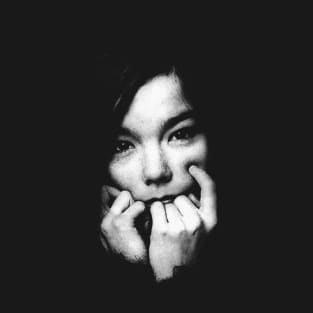 Björk Vintage Style Design T-Shirt