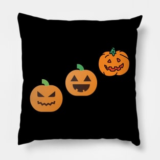 Pumpkin in the haunting night Pillow