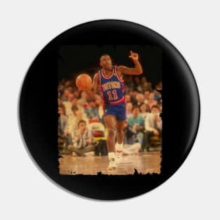 Isiah Thomas - Vintage Design Of Basketball Pin