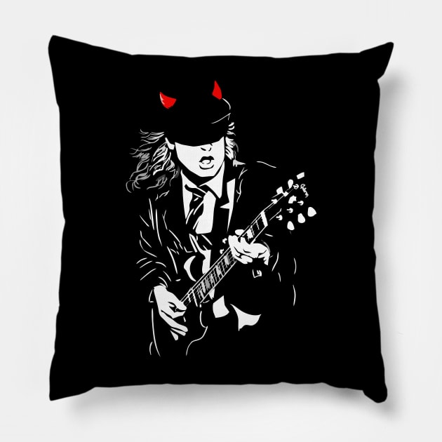 angus Pillow by dawnttee