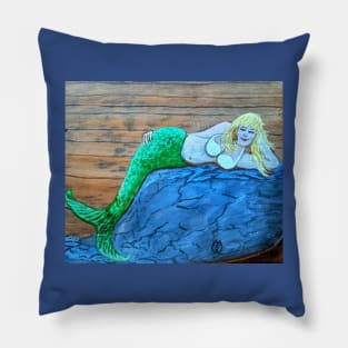 Mermaid on the rocks Pillow