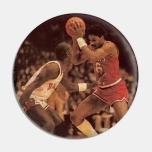 Young Michael Jordan vs Julius Erving Pin