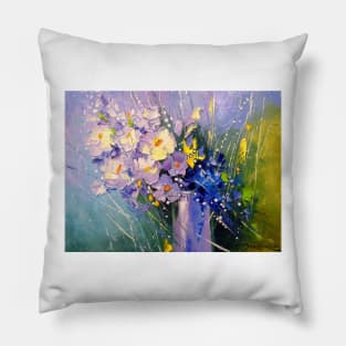 A bouquet of morning flowers in a glass Pillow