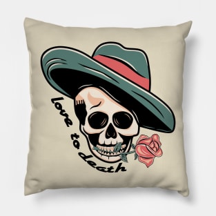 Love to death skull Pillow