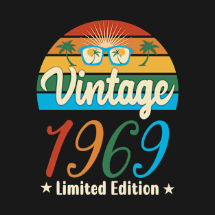 Vintage Retro Limited Edition 1969 Birthday Gift T-Shirt