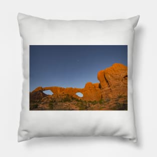 We've Got Our Eyes On You - Arches National Park Pillow