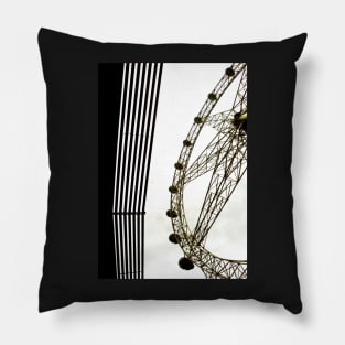 Southern Star Ferris Wheel, Docklands, Melbourne Pillow