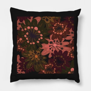 Lovely flowerpower pattern in 1970-style, orange, red, greenbrown, brown, peach Pillow