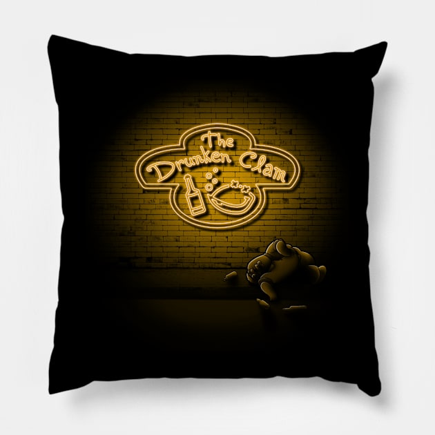 The Drunken Clam Pillow by se7te