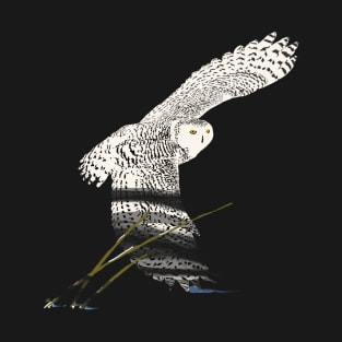 The snowy owl in flight T-Shirt