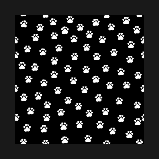 Cat's hand drawn paws in black and white T-Shirt