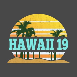 2019 Hawaii Retro Vintage Distressed Hawaiian Vacation T-Shirt