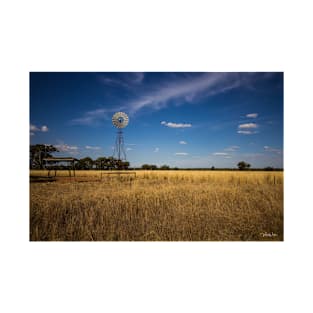 Windmill, Yarrawonga, Victoria, Australia. T-Shirt