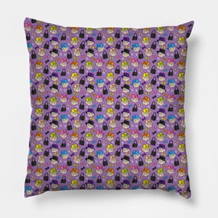 Queen Elisabeth Pillow