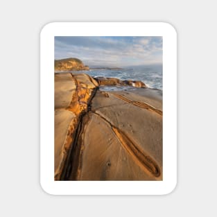 Lines in the rocks at Winney Bay on the NSW Central Coast Magnet