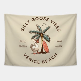 Silly Goose Vibes - Venice Beach 1983 Retro Surf Design T-Shirt Tapestry