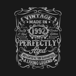 Vintage 1992 28th Birthday 28 Years Old Gift Mens T-Shirt