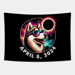 Radiant Siberian Huskie Eclipse: Unique Tee for Cold-Weather Canine Enthusiasts Tapestry