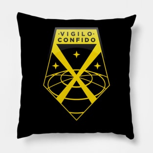 vigilo confido yellow Pillow