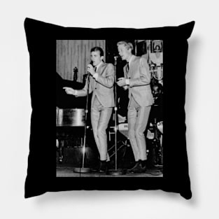 Rock Duo Harmony Jan-Inspired Shirts, Vintage Vibes for Music Enthusiasts Pillow