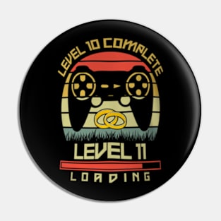 Level 10 Complete 11 Loading 10th Wedding Anniversary Pin