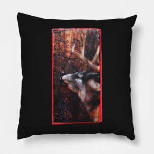 bellowing elk Pillow