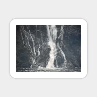 New Zeland Waterfalls Magnet