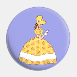 Colonial Lady (Sunbonnet Sue), Texting Pin