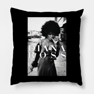 diana ross Pillow