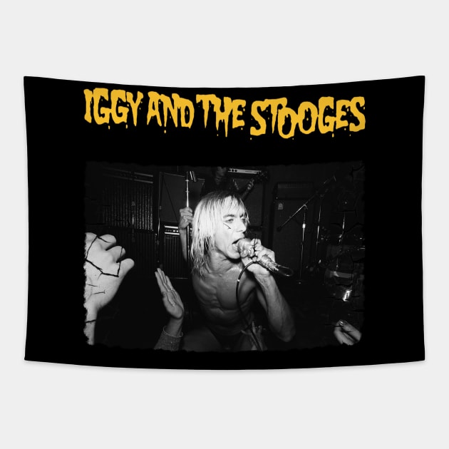 Iggy Retro Tapestry by DulurPancing Arts